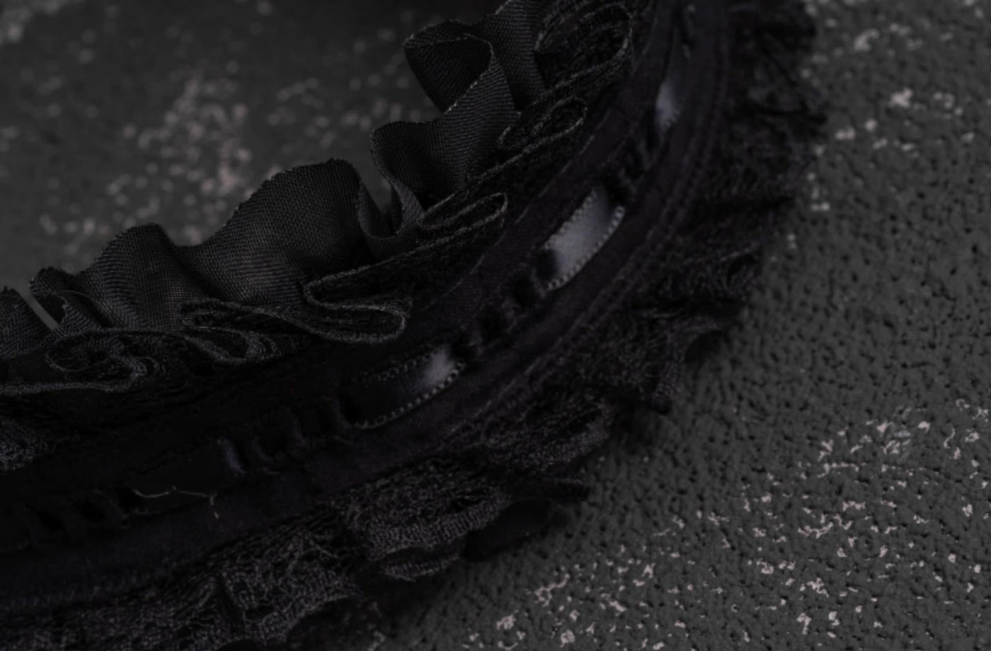 Strange Sugar - Gothic Black Lolita KC Cross Lace - Headband Lolita Accessories Headwear