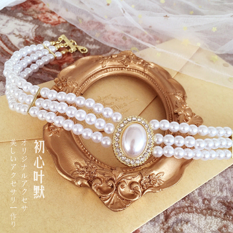 Vintage Multi-layer Imitation Pearl Necklace Classical Lolita Three-layer Choker Hepburn Hong Kong Style Short Collarbone Cha