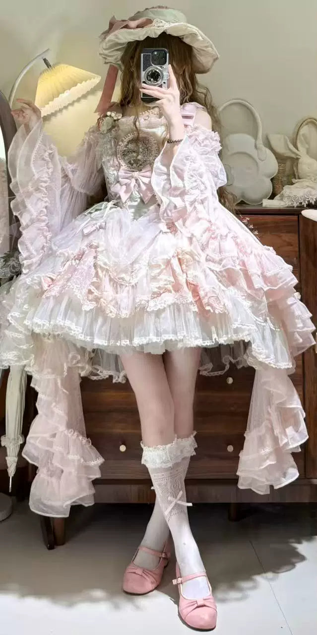 Airfreeing Butterfly Wing pink Lolita blouse - model look 1