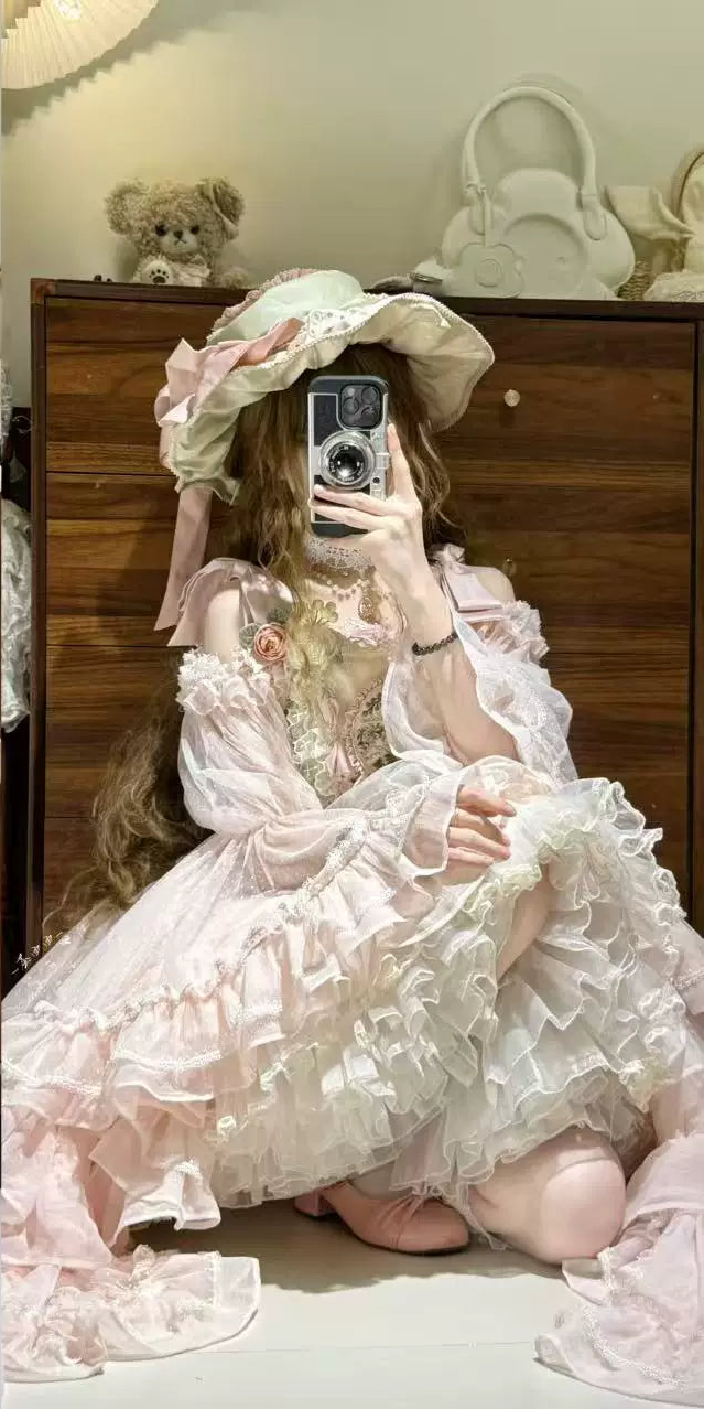 Airfreeing Butterfly Wing pink Lolita blouse - model look 2