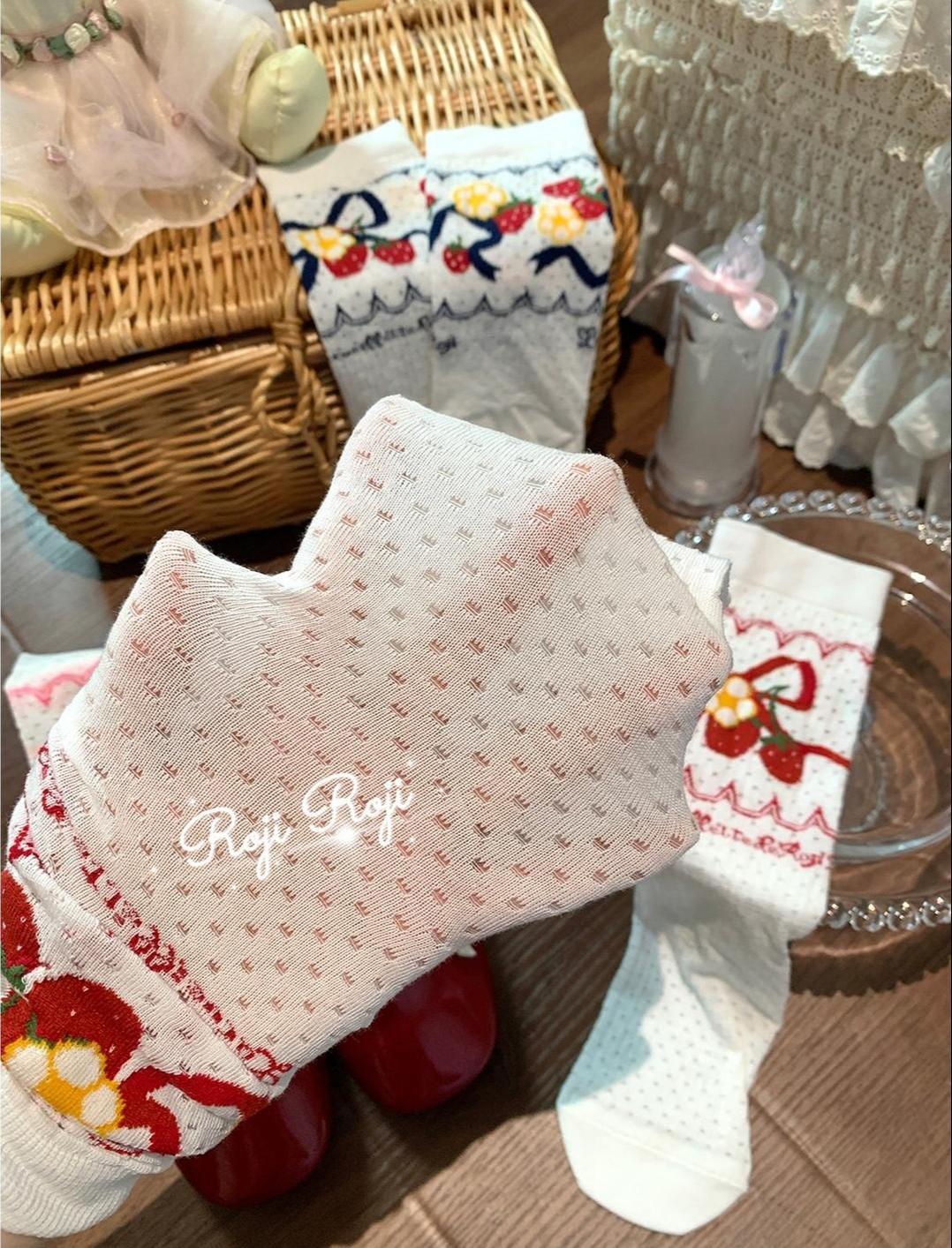 Roji Roji - Sweet Lolita Socks, Strawberry Print - Socks