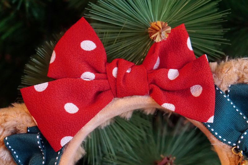 LolitaFetch handmade Lolita Bear Ear Bow Christmas hairband with cute bear ears and festive red and white bow, perfect for holiday accessories.