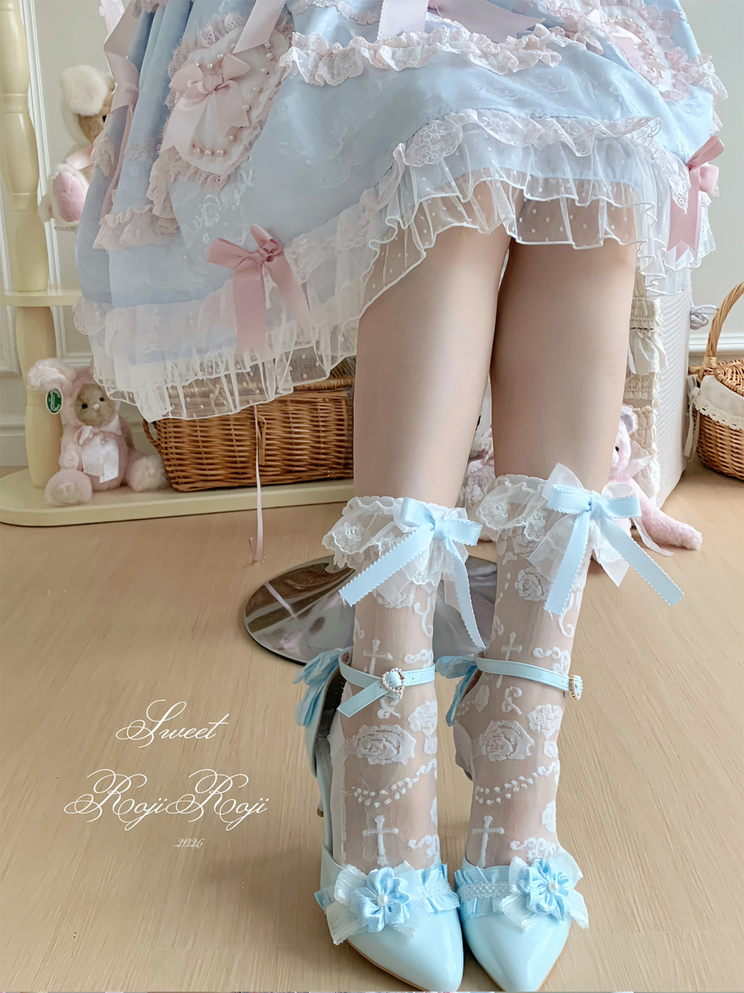 Roji Roji - Summer Sweet Lolita Rose Jacquard - Bow Socks Socks