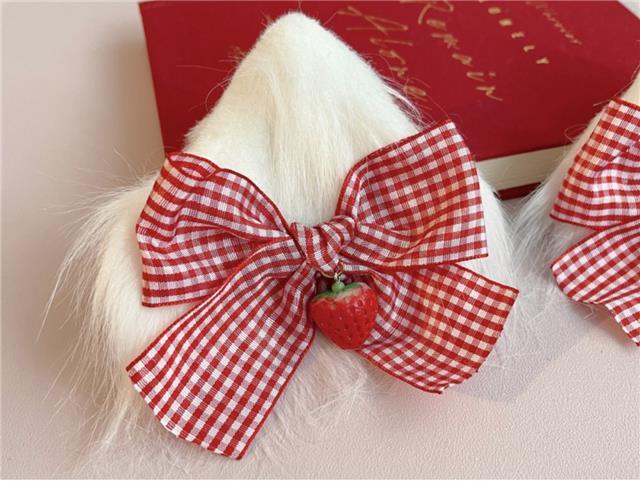 Black and pink handmade faux fur plush cat ear hair clip with animal ear bows, LolitaFetch headdress for Japanese Lolita style.