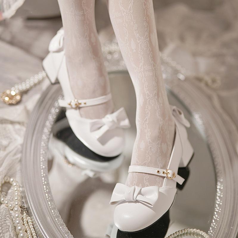 sheeppuff - Elegant Retro - Retro Lolita shoes with a square toe and heart-shaped buckle - product detail 12