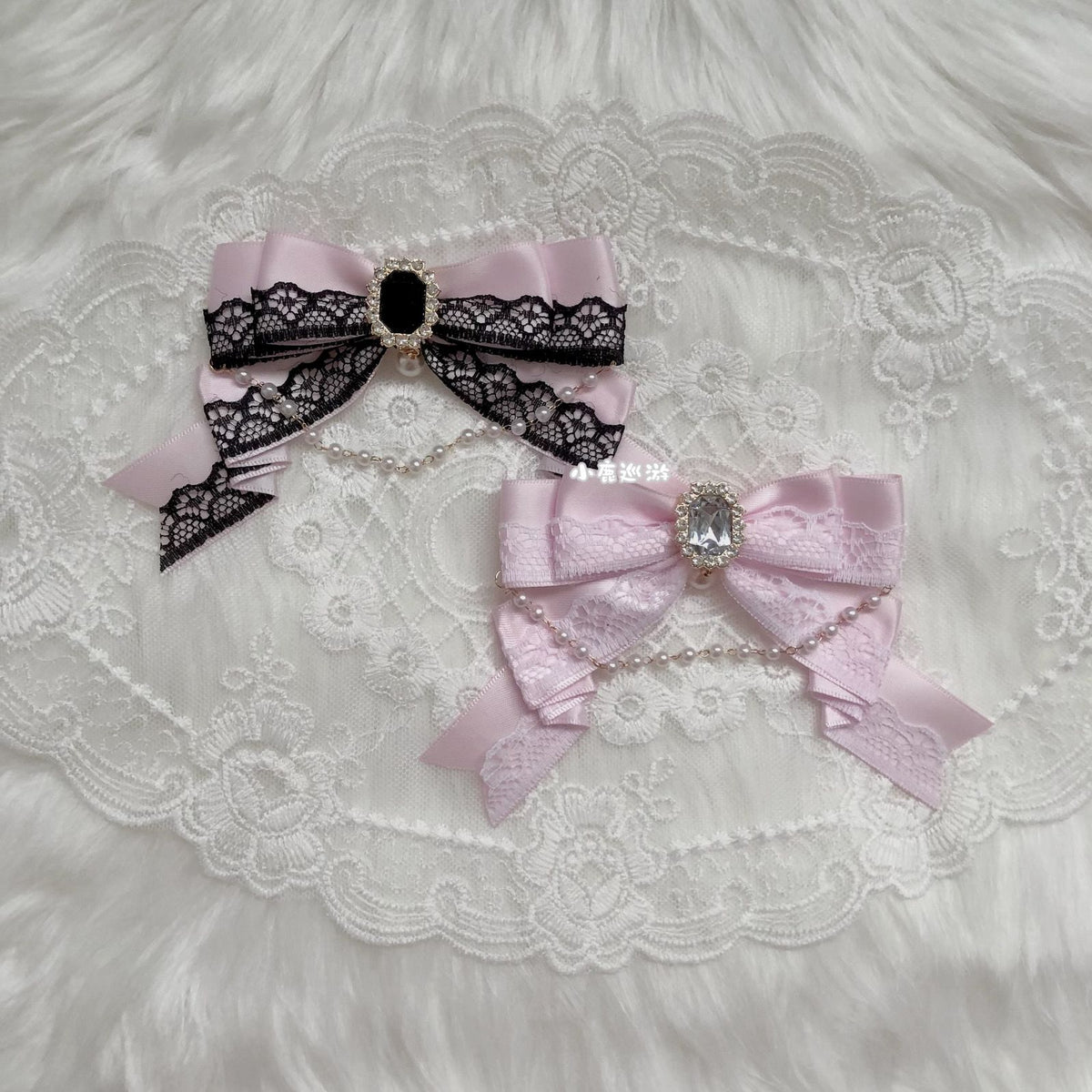 Handmade - Crystal Lace Bow - Clip, Brooch or Bag Charm - detail view 15