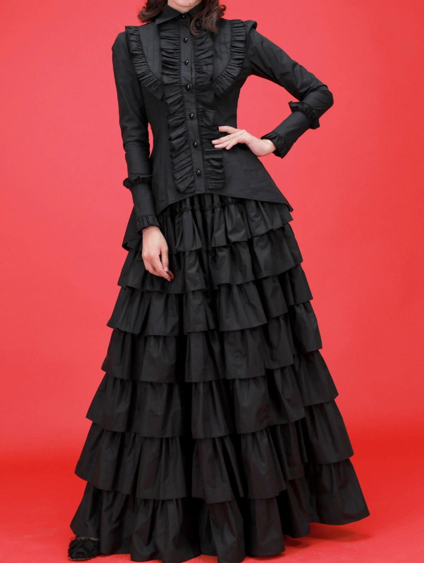 LACE GARDEN - Tailed Hem - Gothic Lolita Blouse and Skirt Set with Layered Ruffles - product detail 9