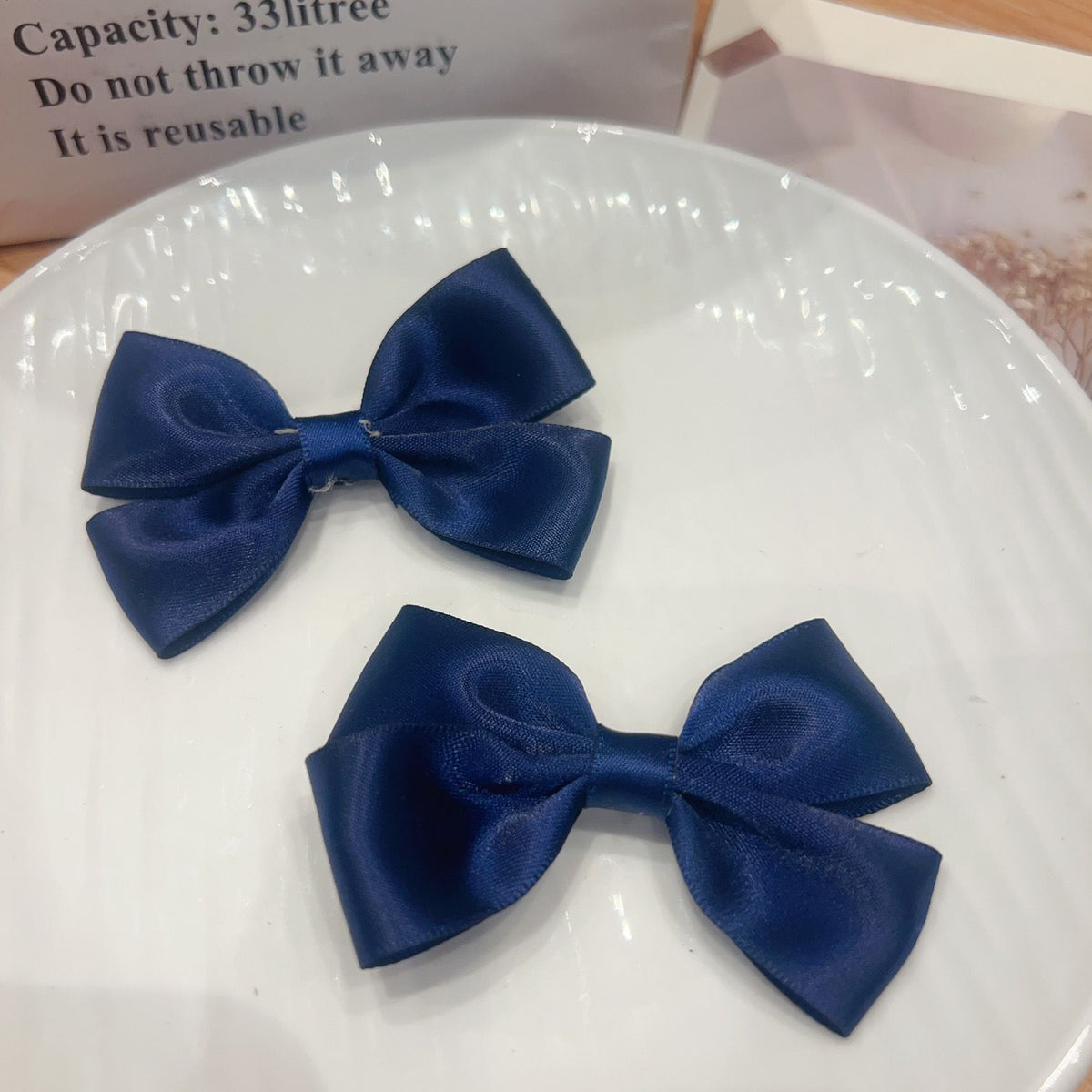 Handmade - Glossy Satin Ribbon - Bow Brooch Pair - detail view 15