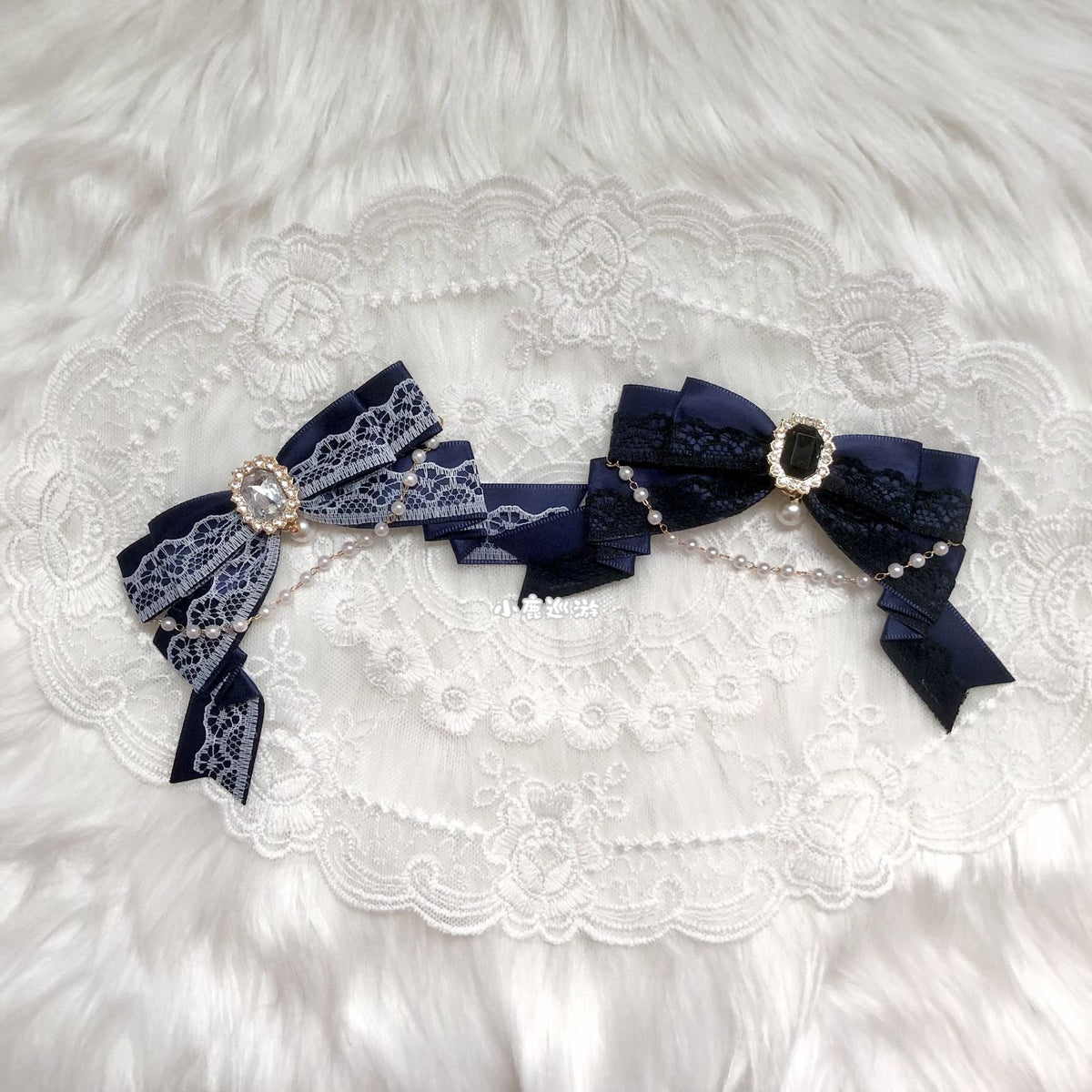 Handmade - Crystal Lace Bow - Clip, Brooch or Bag Charm - detail view 8