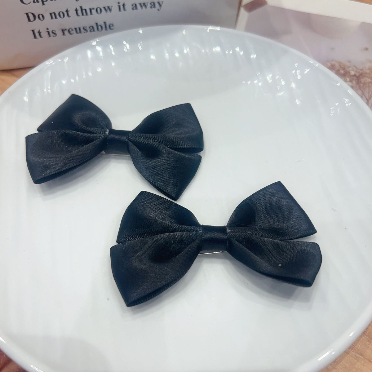 Handmade - Glossy Satin Ribbon - Bow Brooch Pair - detail view 13