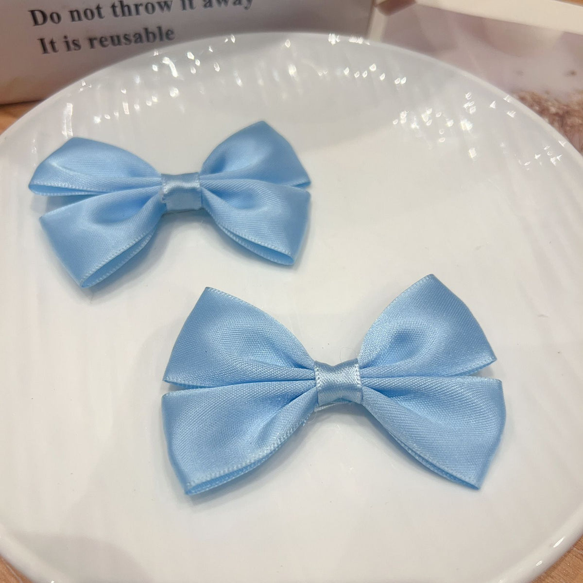 Handmade - Glossy Satin Ribbon - Bow Brooch Pair - detail view 19