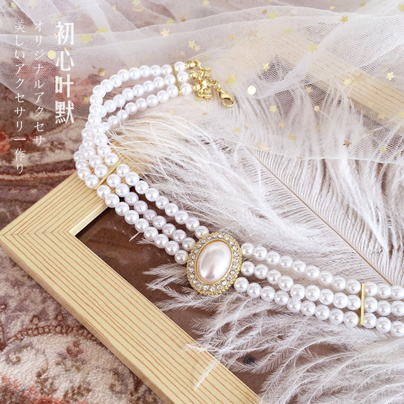 Vintage Multi-layer Imitation Pearl Necklace Classical Lolita Three-layer Choker Hepburn Hong Kong Style Short Collarbone Chain