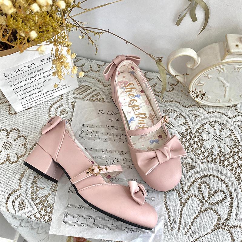 sheeppuff - Elegant Retro - Retro Lolita shoes with a square toe and heart-shaped buckle - product detail 9