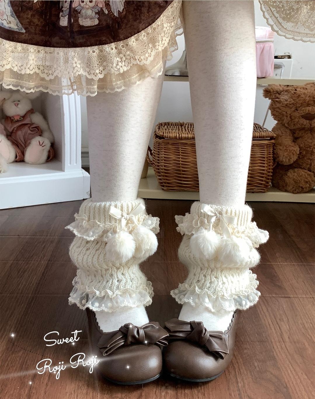 Roji Roji - Kawaii Lolita Leg Warmers - Pom-Pom Accented Bow Socks