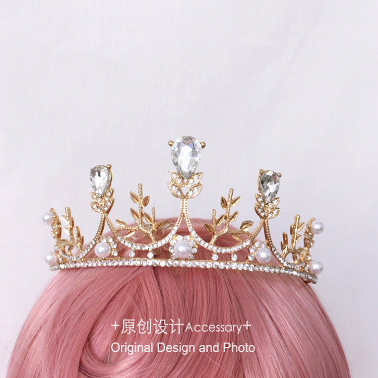 Lolita Girl Crown headdress with pearls, butterfly rhinestones, and European court retro style, perfect for vintage-inspired outfits.