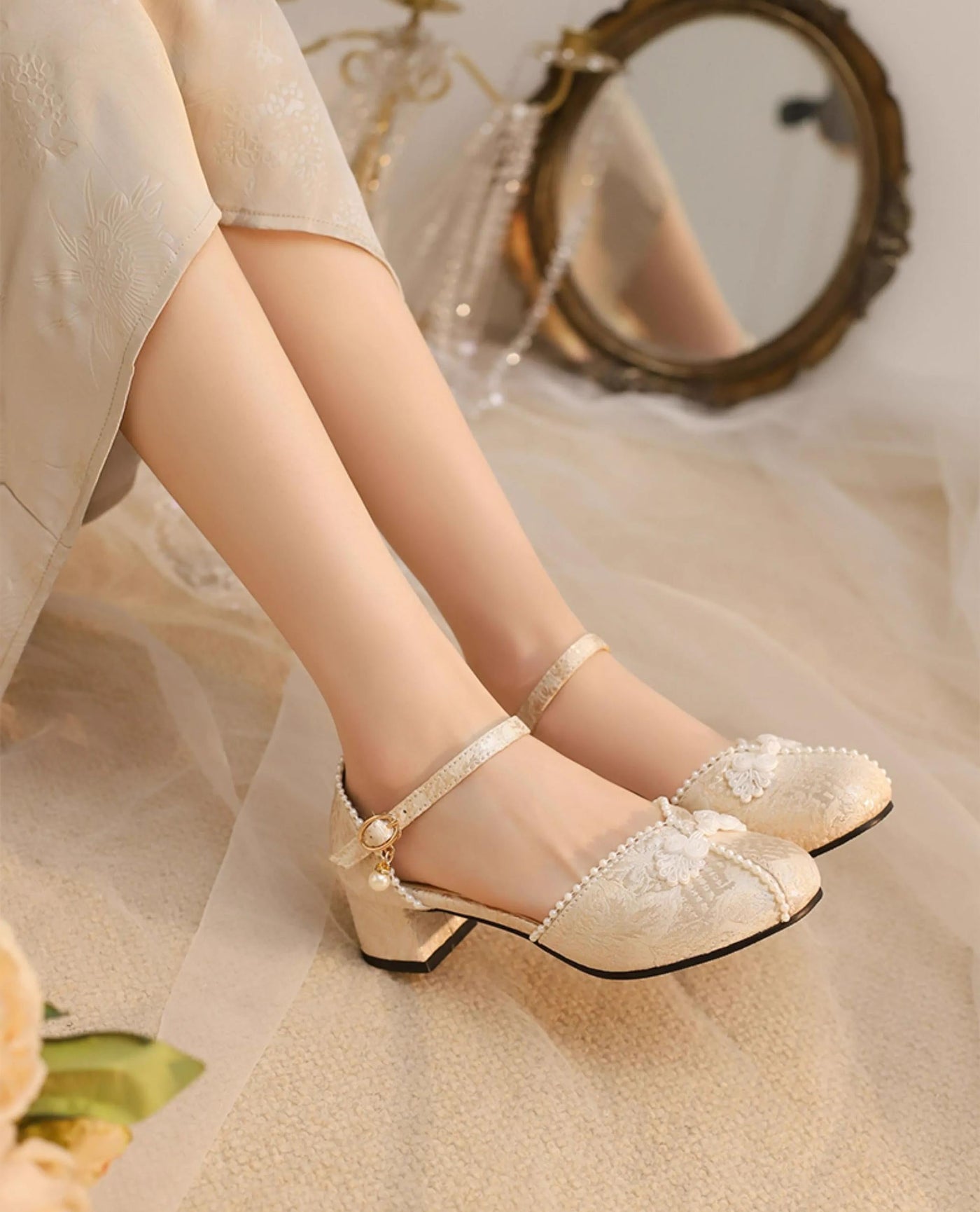 Yana - Heart Jade Yana - Pink, beige or blue Qi Lolita shoes with woven floral design and pearl ankle strap - product detail 2