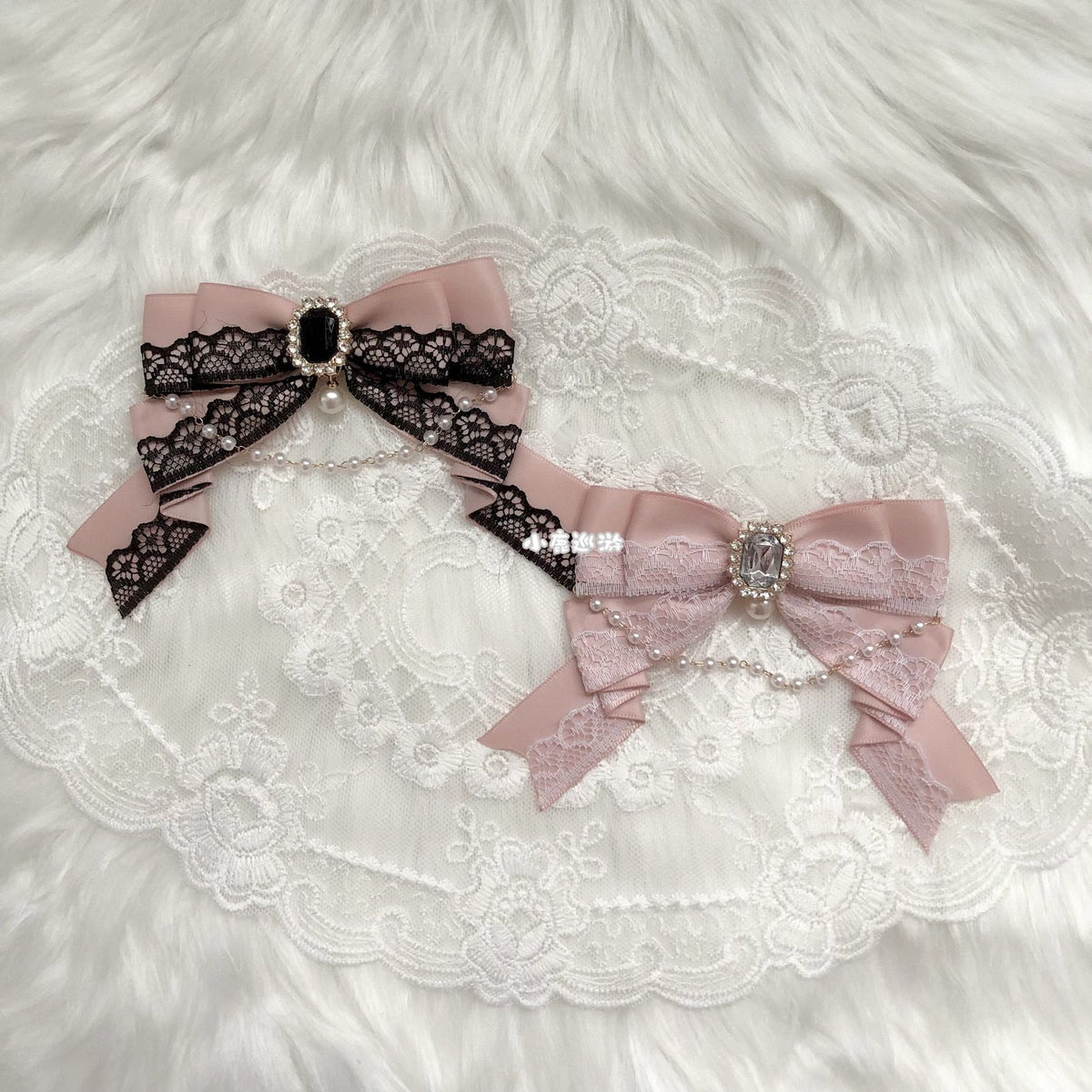 Handmade - Crystal Lace Bow - Clip, Brooch or Bag Charm - detail view 14