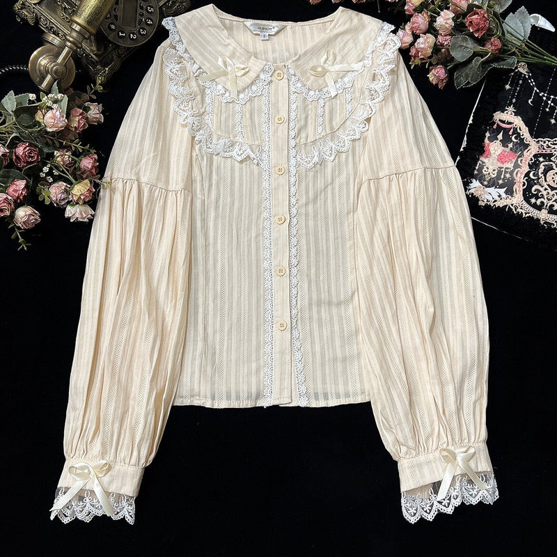 Di Meng Fen Shi Xia Meng Dou blouse - Pale Apricot - White Lace - Long Sleeve