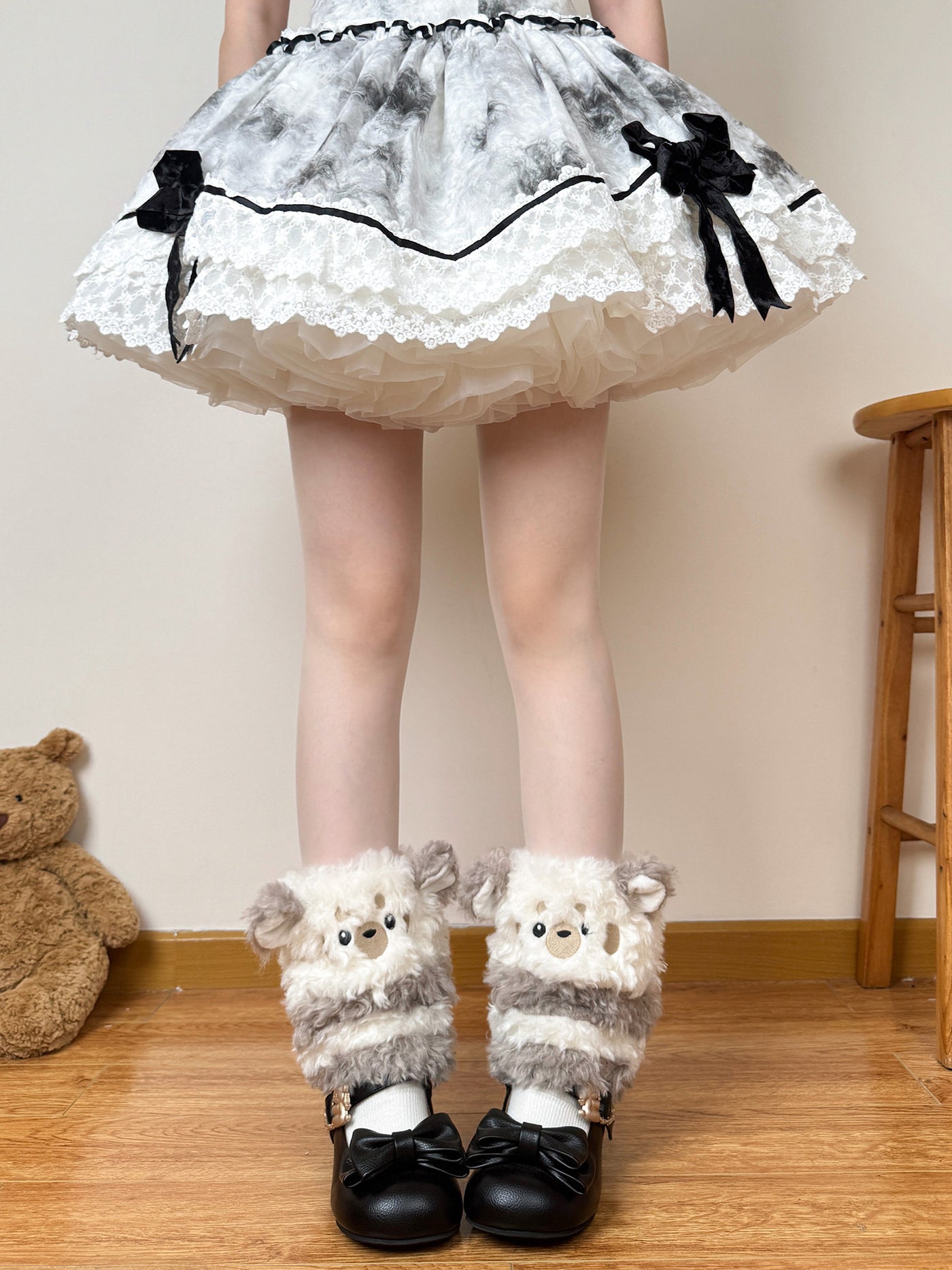 Chubby Bear Tales - Four-Eyed Puppy - Plush Leg Warmers