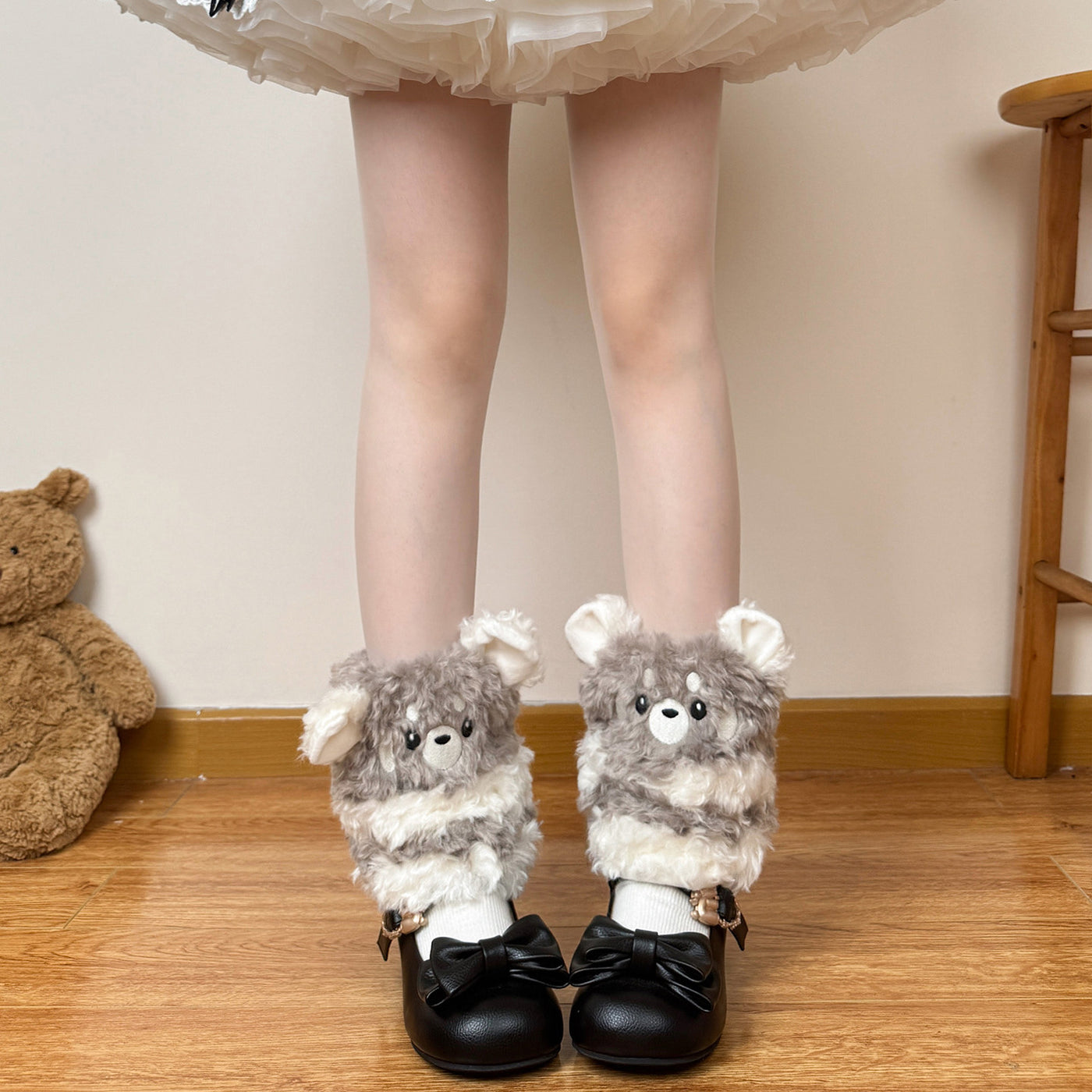 Chubby Bear Tales - Four-Eyed Puppy - Plush Leg Warmers