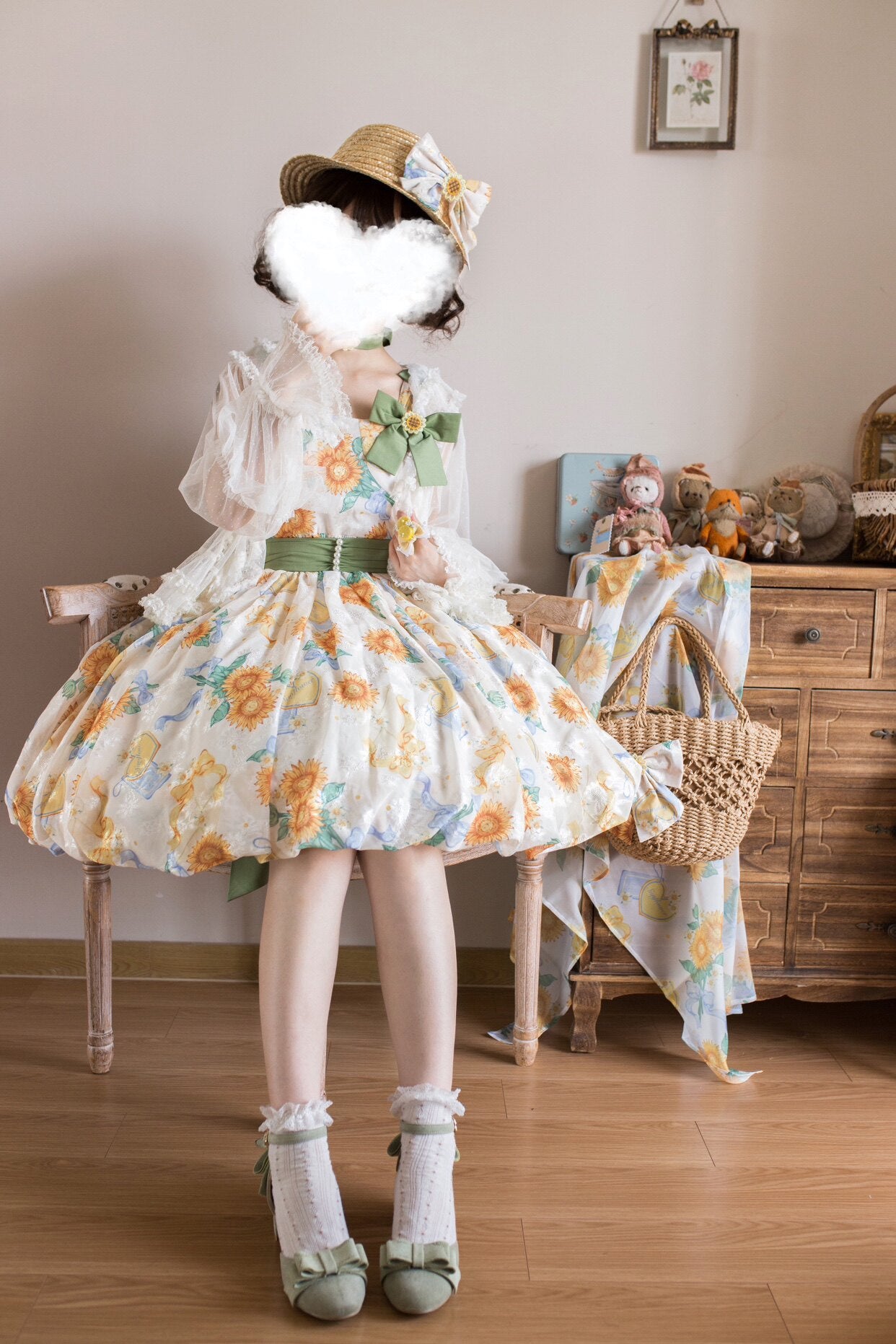 GZYRZ - Quenched Sunflower Bud - Floral print sweetheart neckline