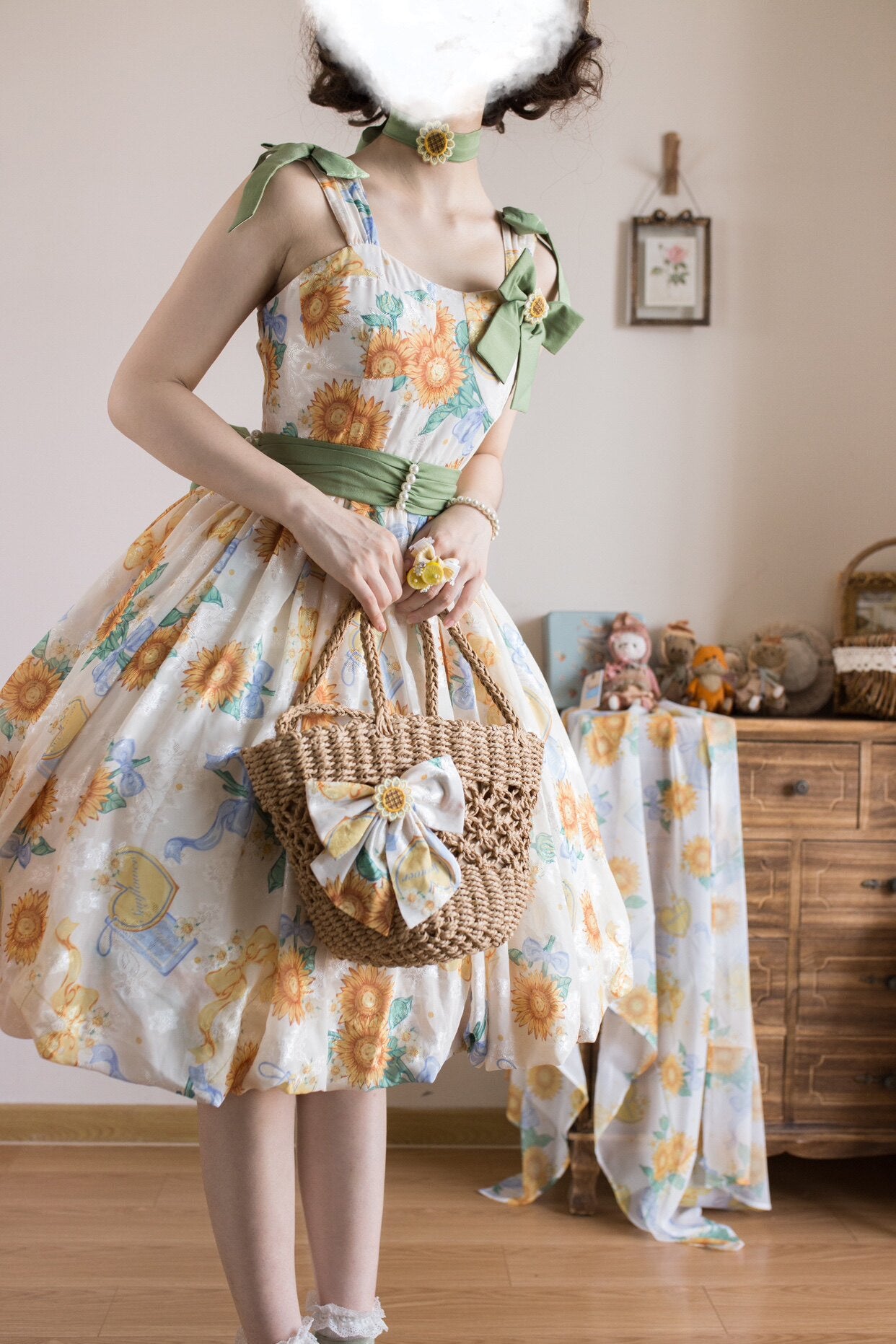 GZYRZ - Quenched Sunflower Bud - Floral print sweetheart neckline