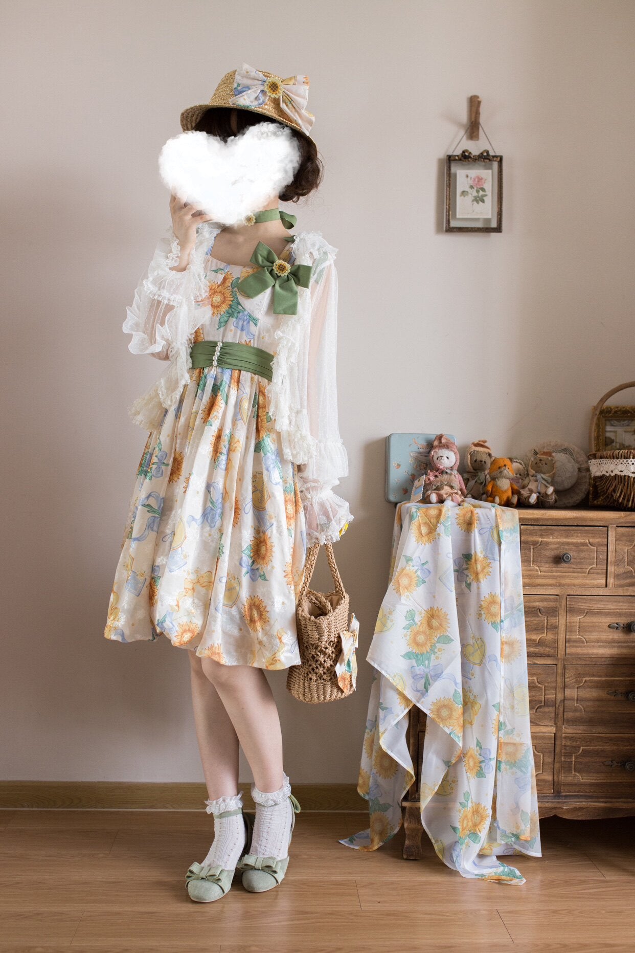 GZYRZ - Quenched Sunflower Bud - Floral print sweetheart neckline