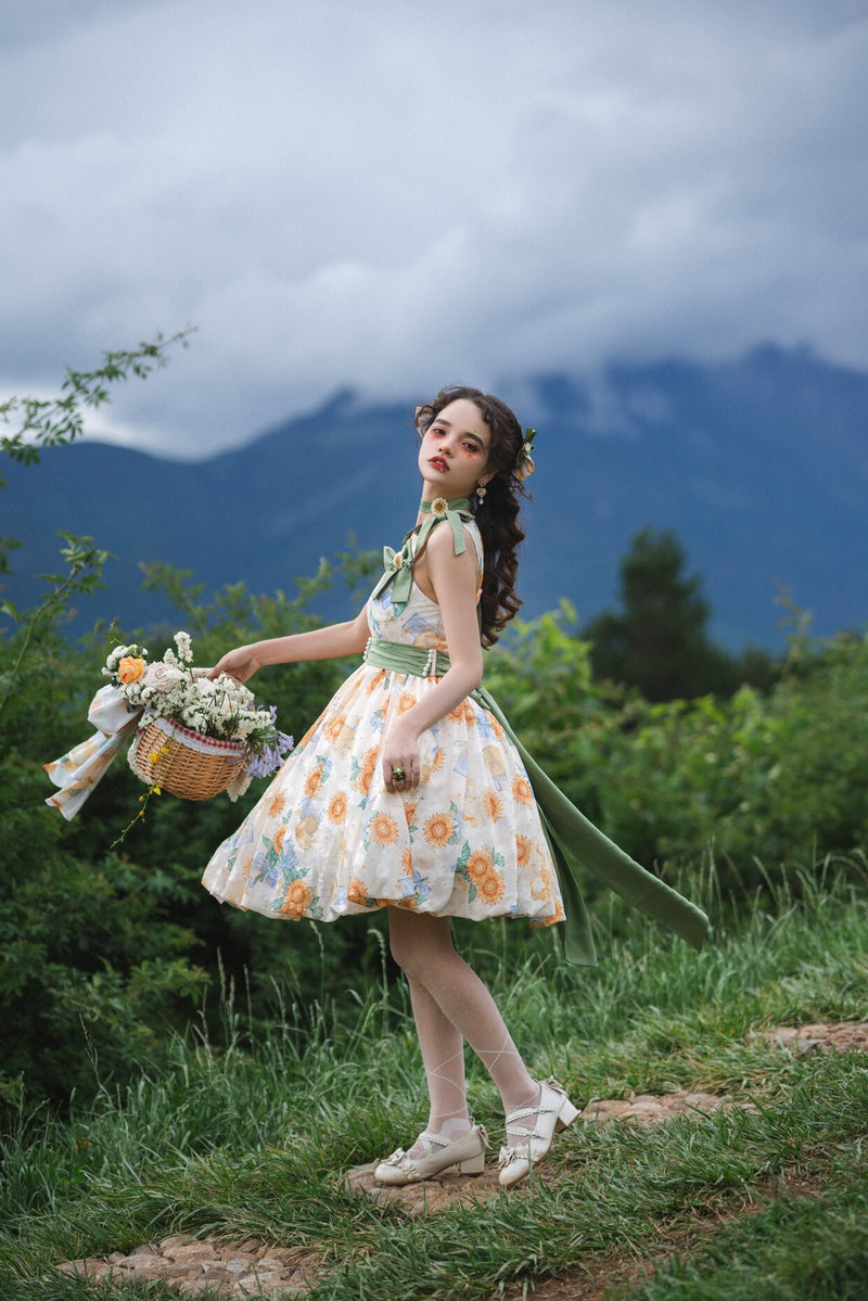 GZYRZ - Quenched Sunflower Bud - Floral print sweetheart neckline