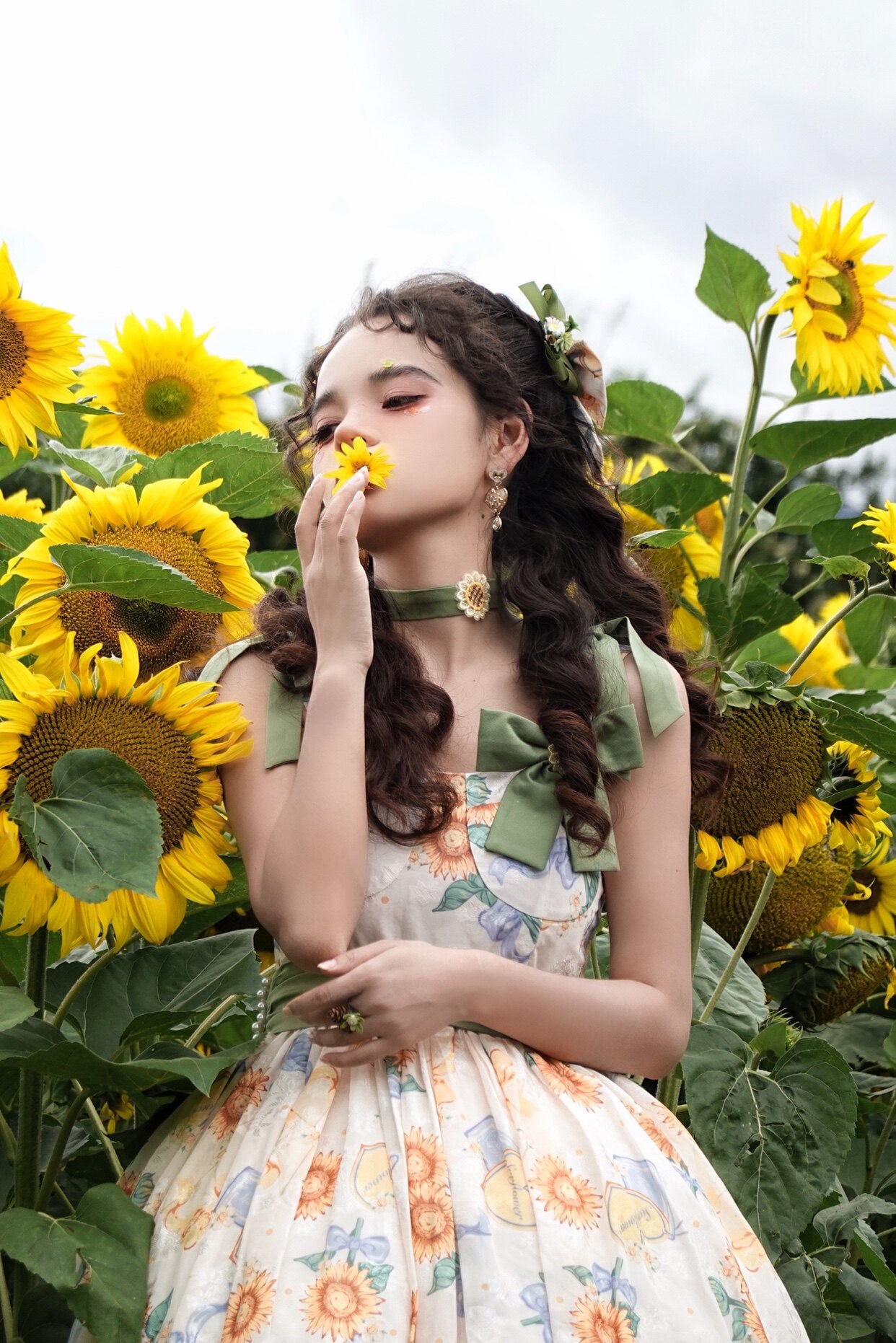 GZYRZ - Quenched Sunflower Bud - Floral print sweetheart neckline