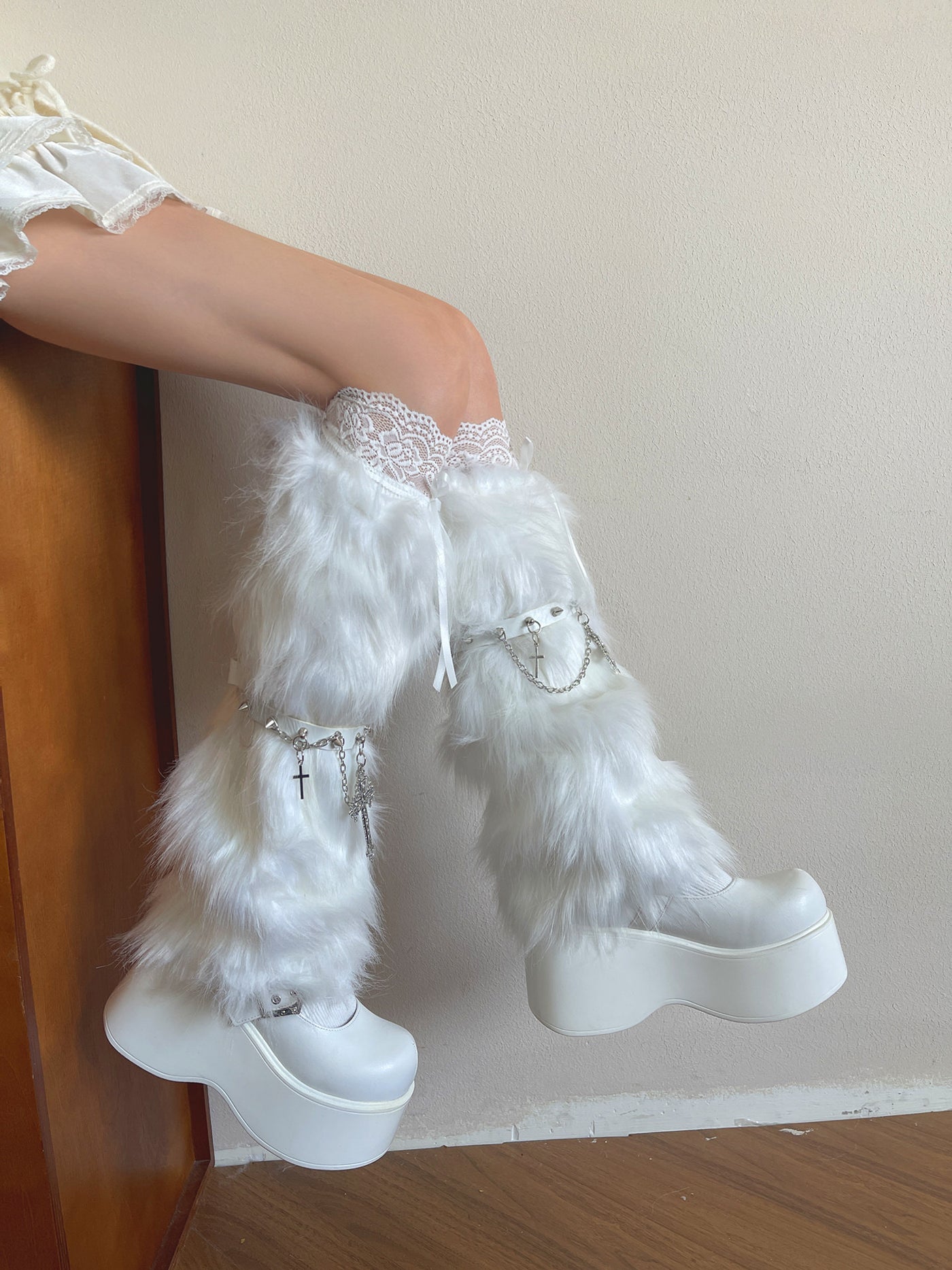 Sock Noble - Gothic Baroque Lolita - Fluffy warm sock sleeves