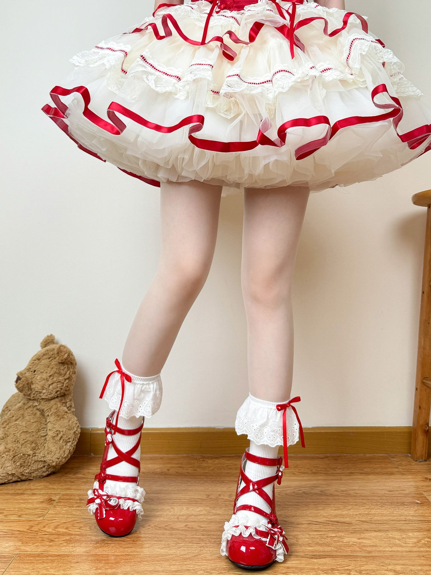 Chubby Bear Tales - Sweet Balletcore - Lace-trimmed mid-calf socks