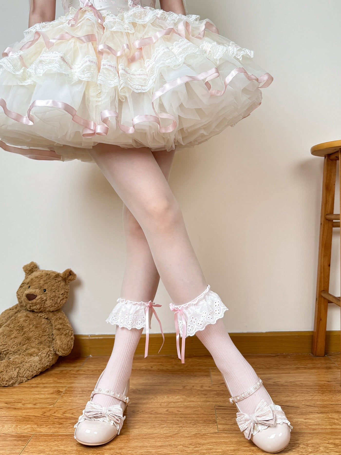 Chubby Bear Tales - Sweet Balletcore - Lace-trimmed mid-calf socks