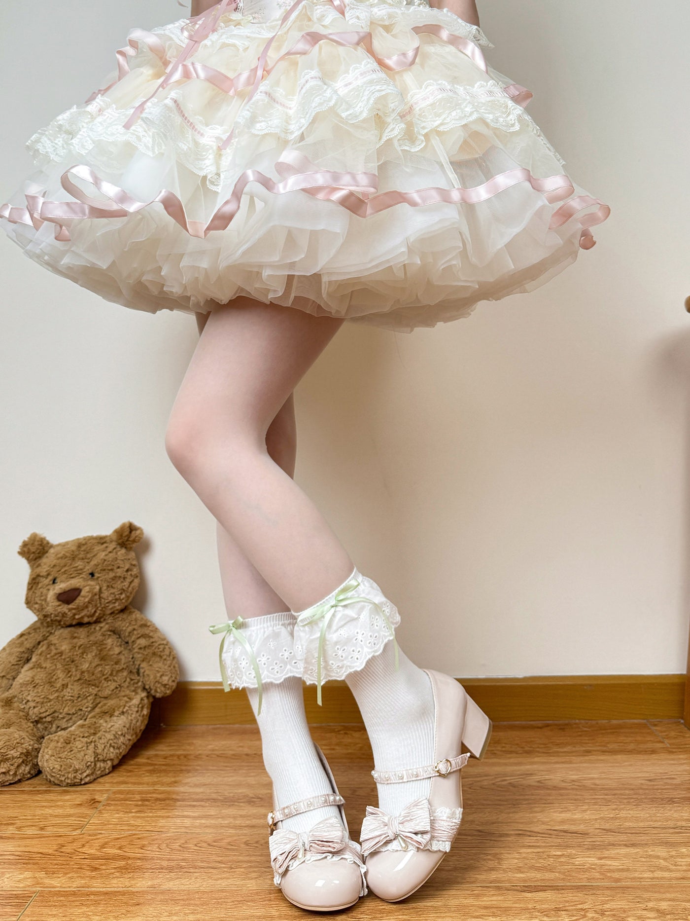 Chubby Bear Tales - Sweet Balletcore - Lace-trimmed mid-calf socks
