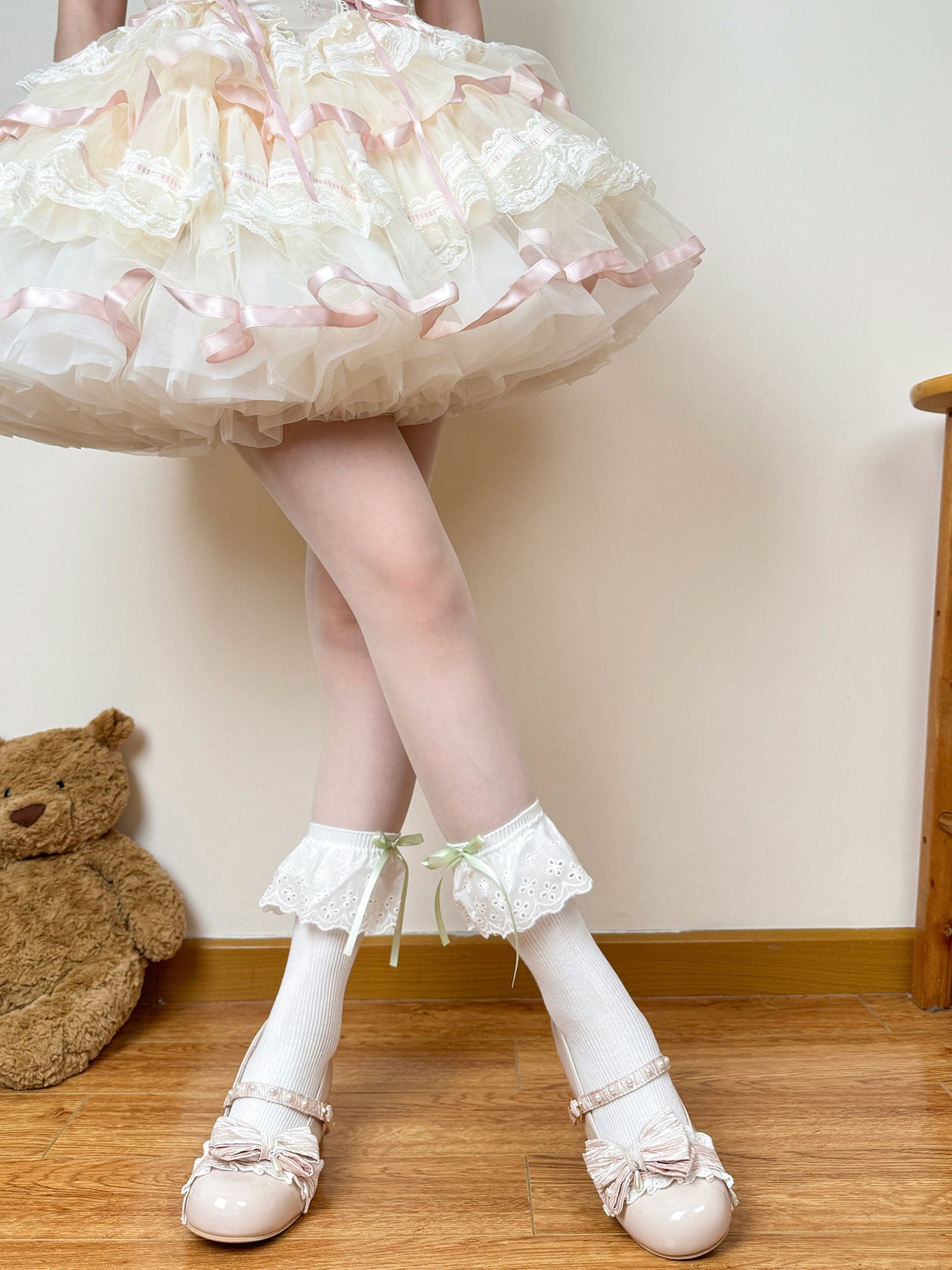 Chubby Bear Tales - Sweet Balletcore - Lace-trimmed mid-calf socks