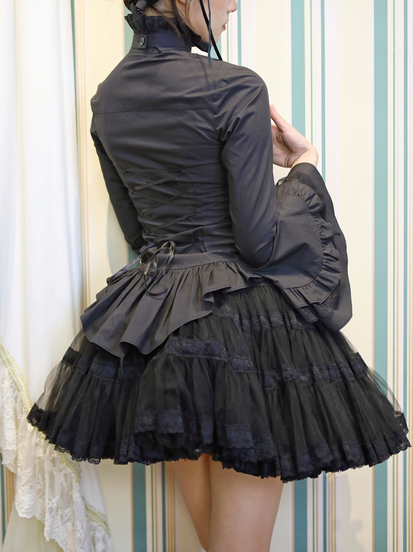 LACE GARDEN - Vintage Tutu SK - Voluminous Tiered