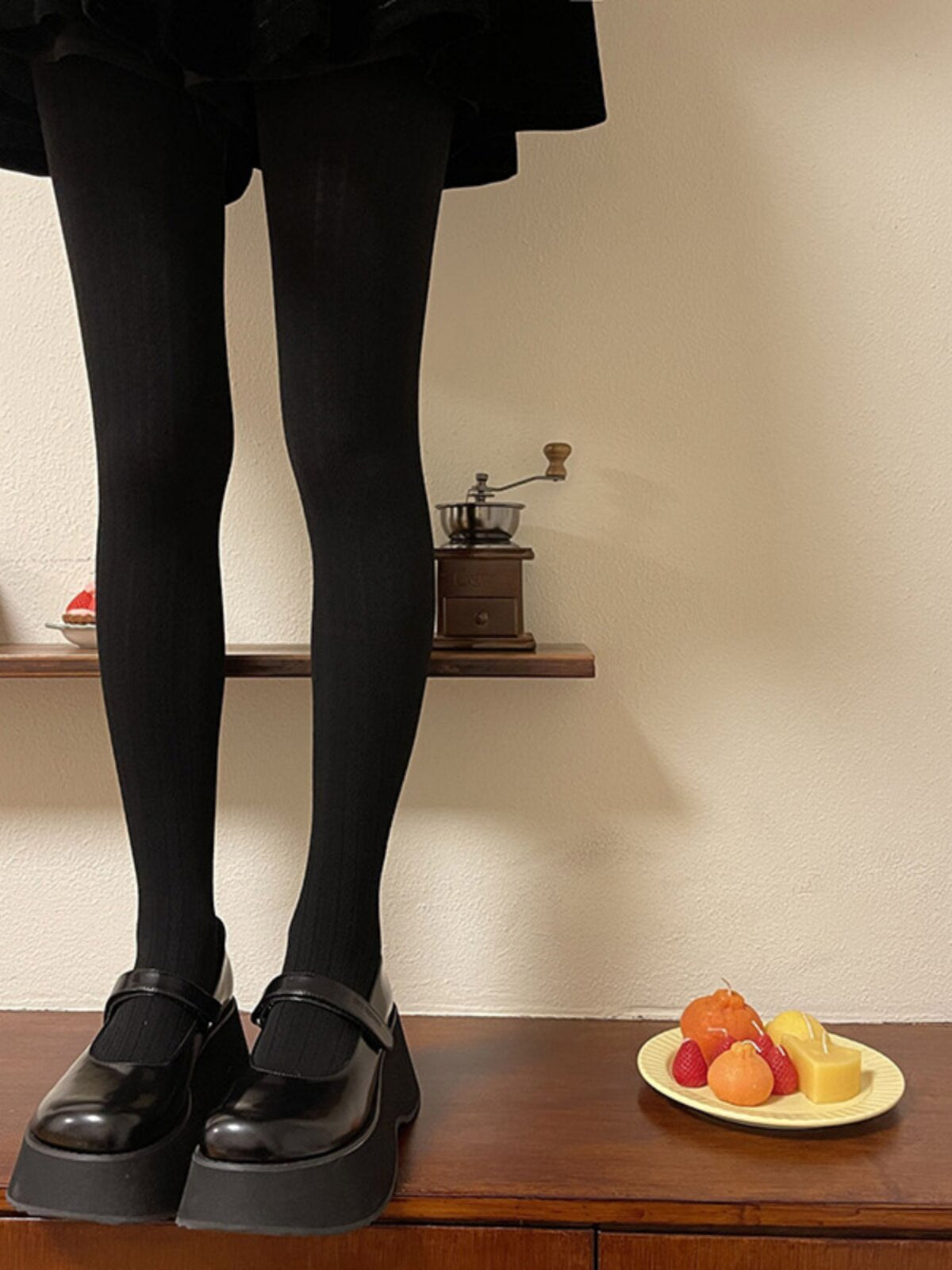 Black Sweet Lolita heart-patterned tights with ribbed knit texture