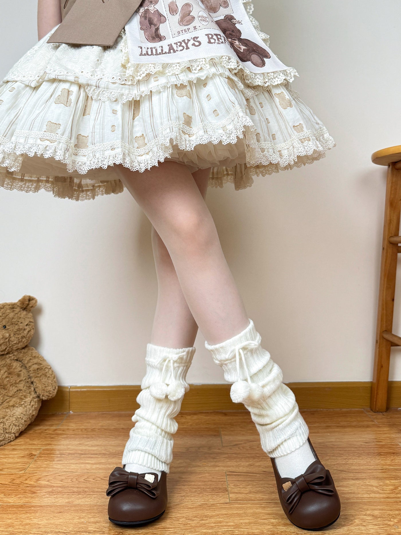 Chubby Bear Tales - Thickened ribbed leg warmers - With pom-pom
