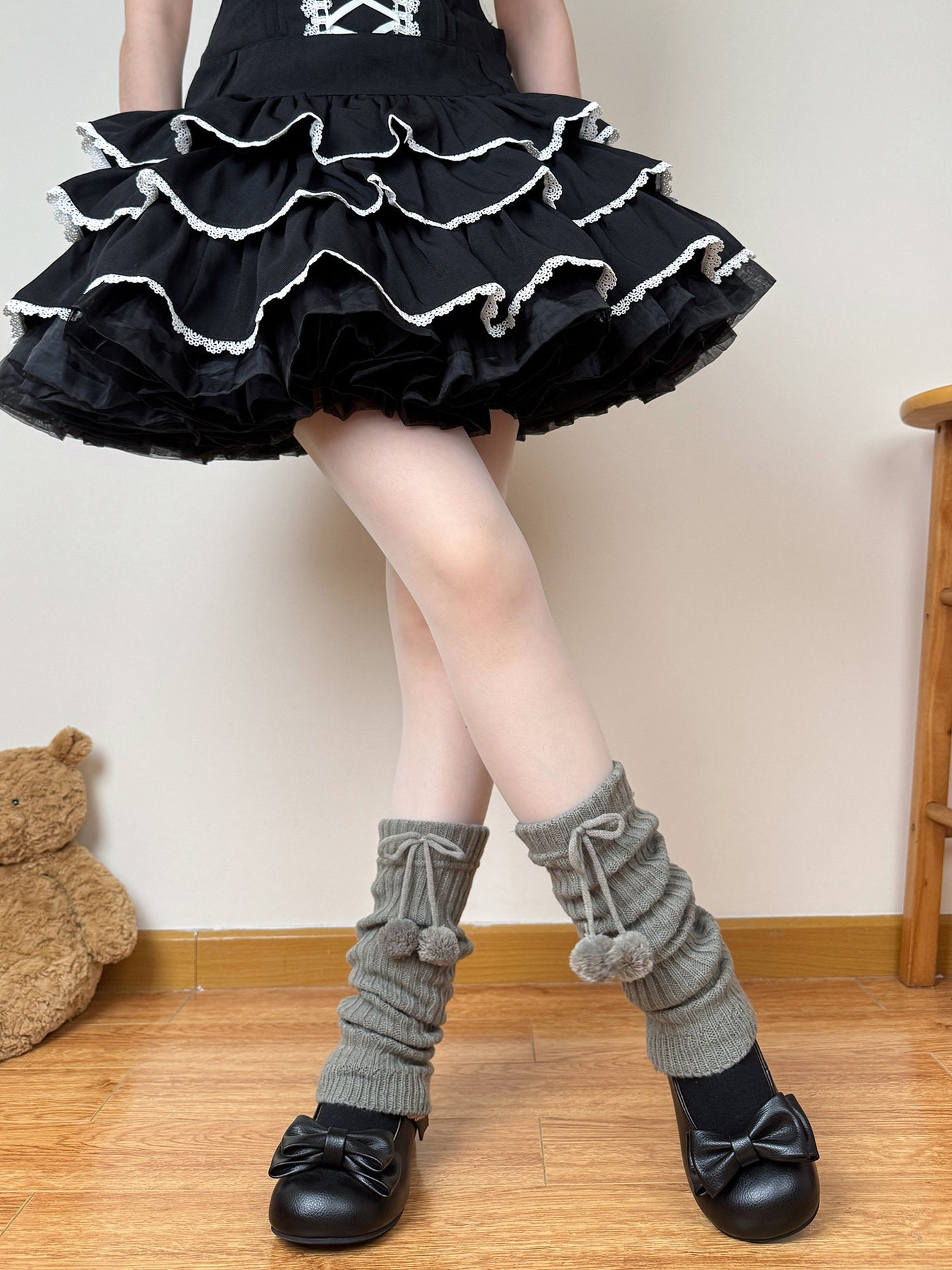 Chubby Bear Tales - Thickened ribbed leg warmers - With pom-pom
