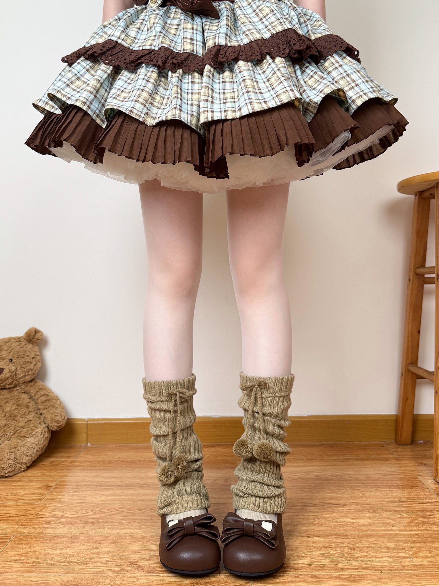 Chubby Bear Tales - Thickened ribbed leg warmers - With pom-pom