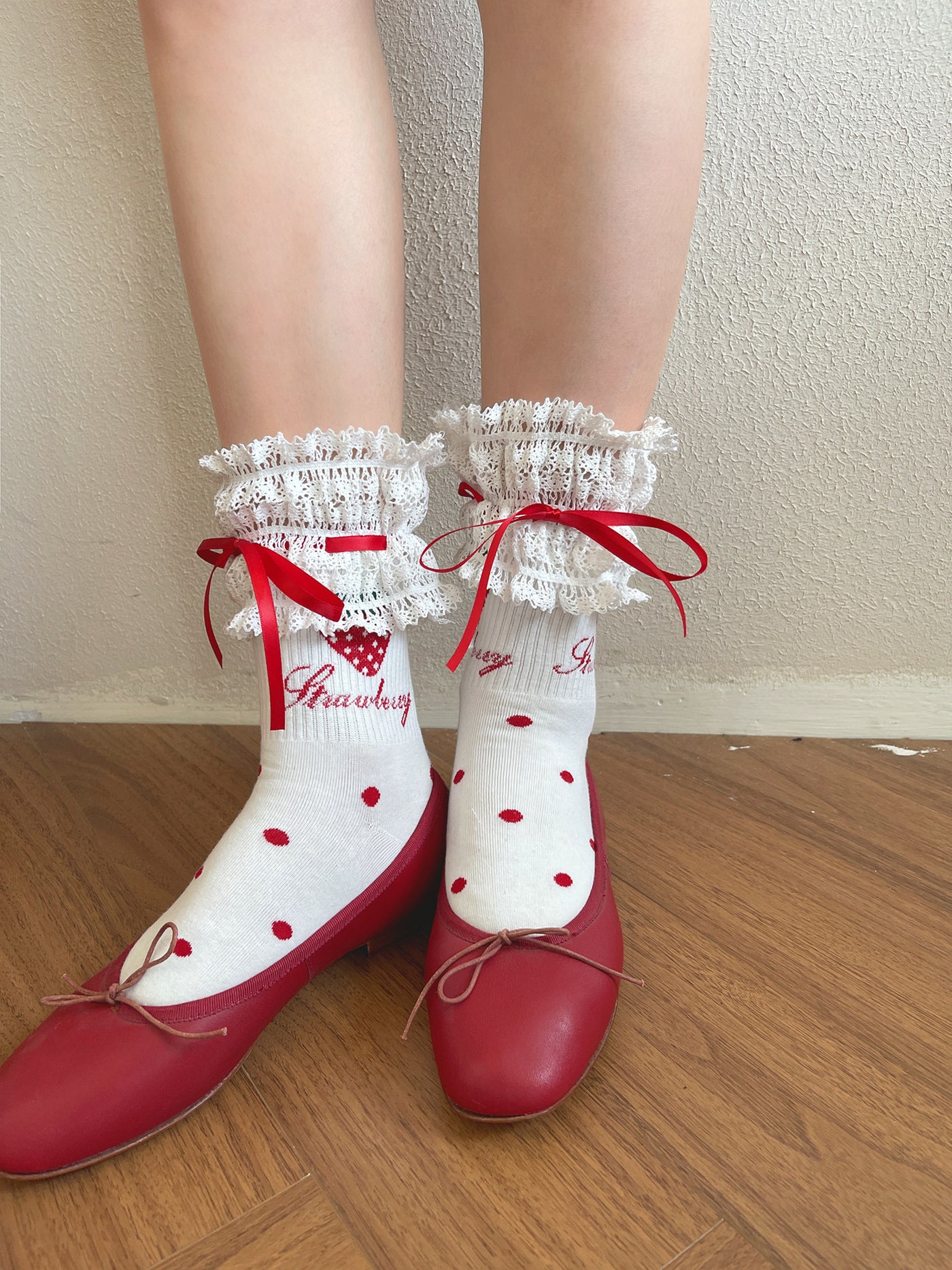 Black strawberry style Sweet Lolita lace mid-calf sock