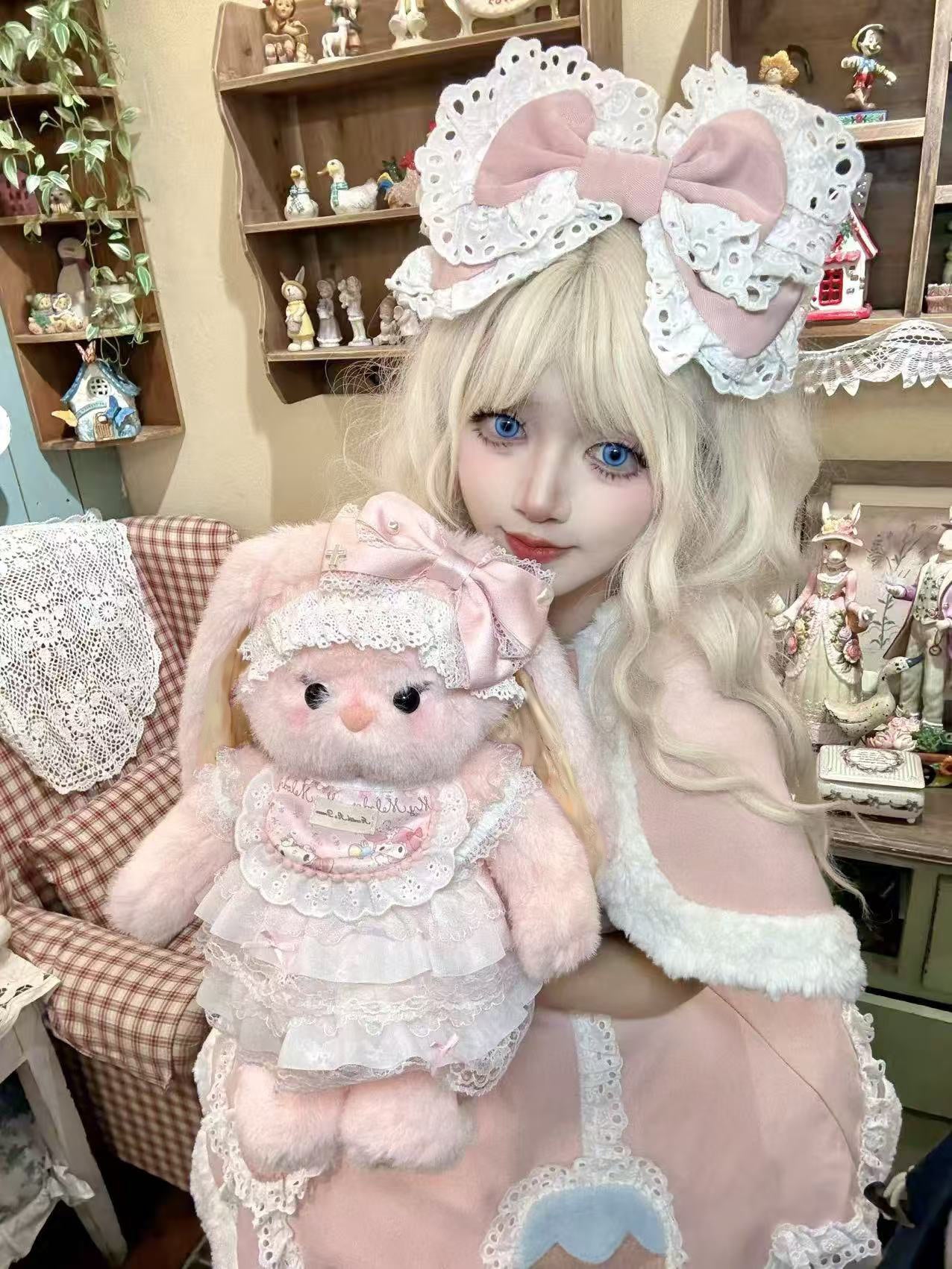 DreamHug Bear - Sweet Lolita - Plush lop-eared rabbit doll handbag with lace