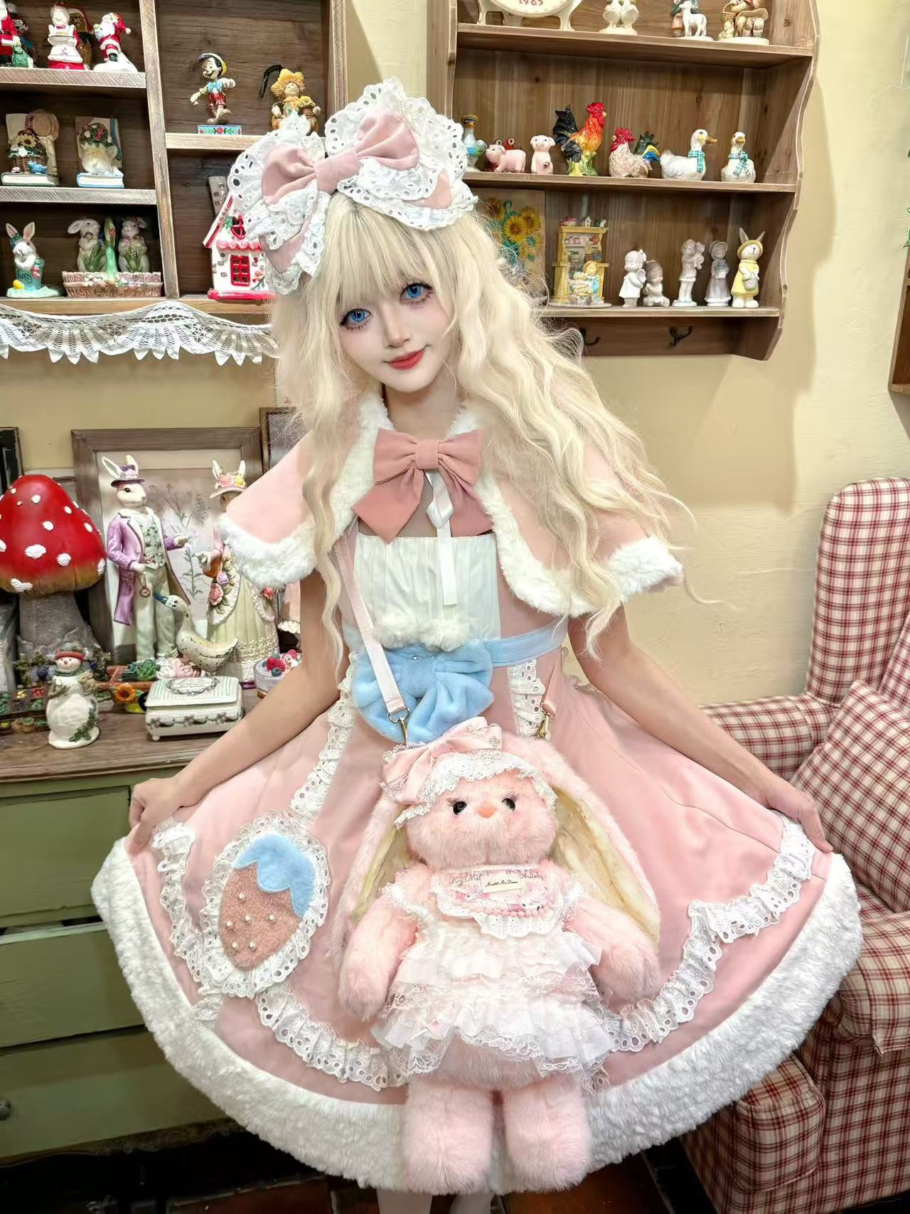 DreamHug Bear - Sweet Lolita - Plush lop-eared rabbit doll handbag with lace