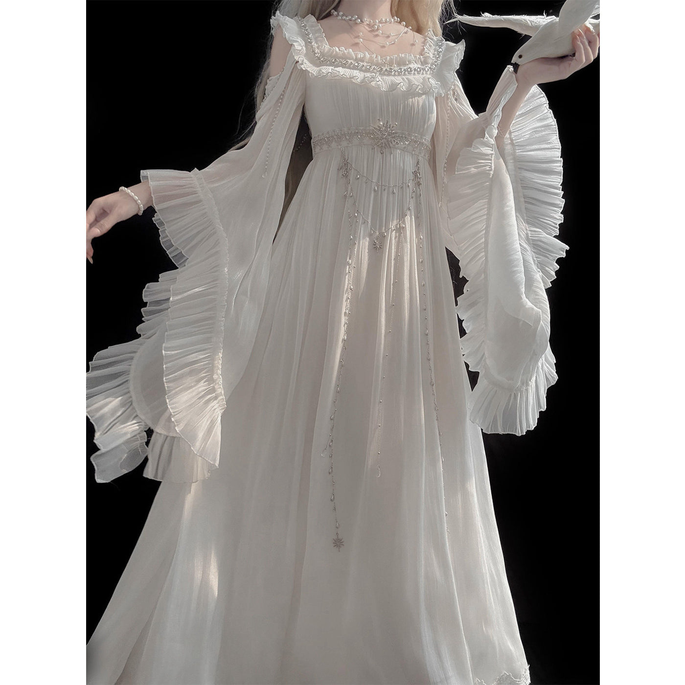 Creamy - Empire Lolita - White off-shoulder Empire Lolita OP