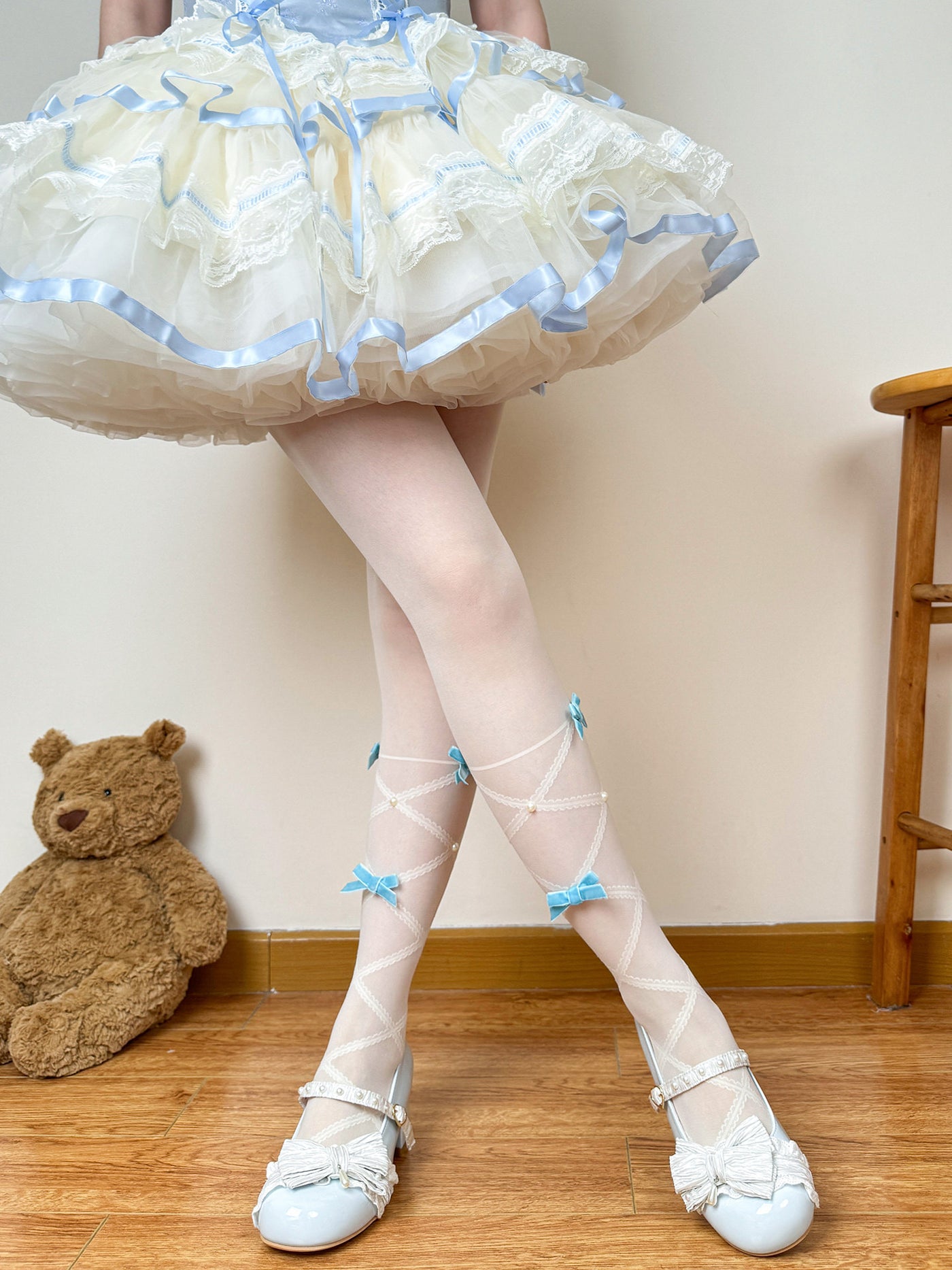 Blue bow-accent Lolita sheer tights