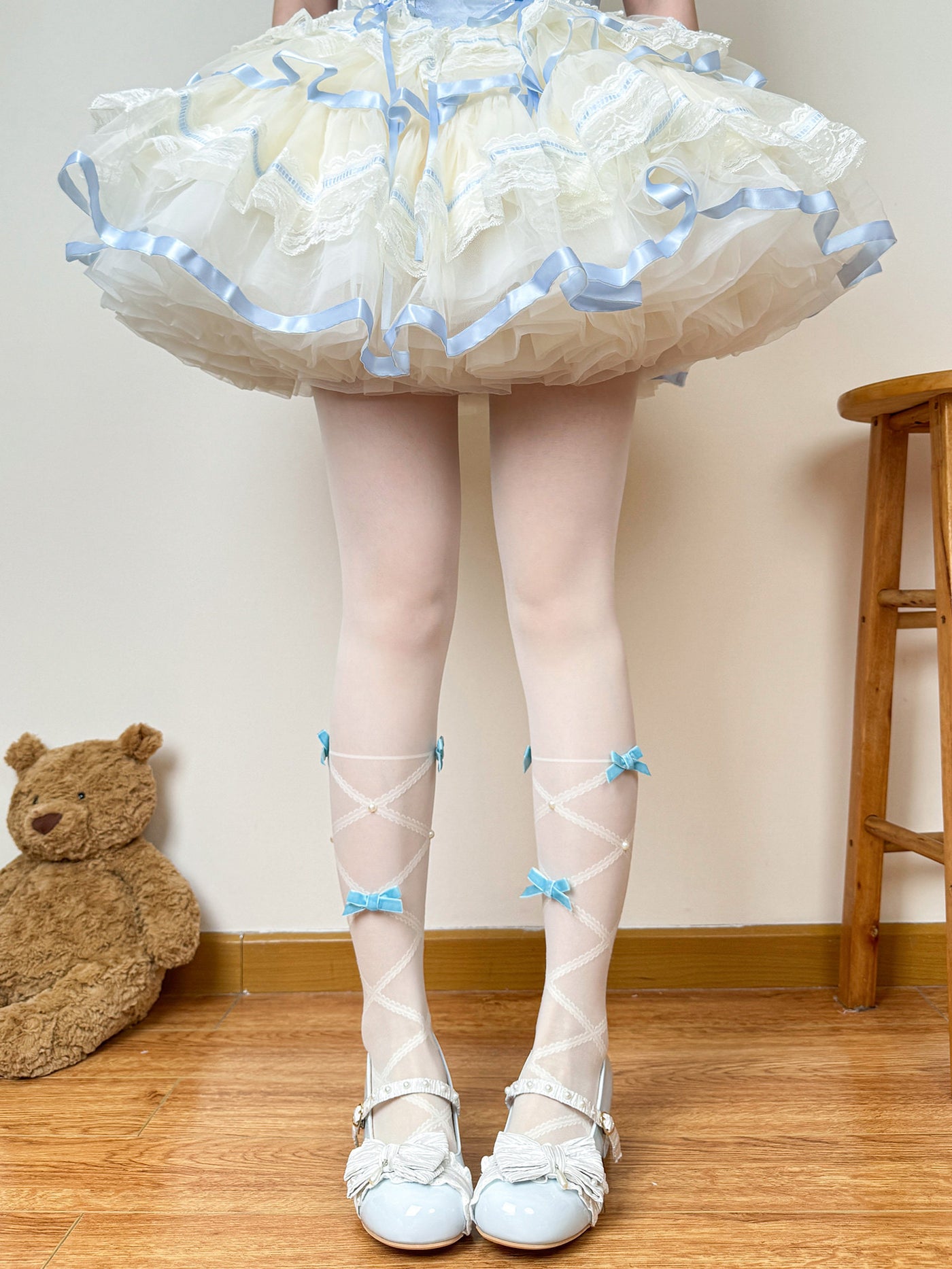 Chubby Bear Tales - Ballet Girl - Lightweight sheer Lolita tights with bow