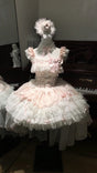 Rosa Rock + Schleppe + Petticoat + kleiner, formeller Hut + Halsaccessoire / S