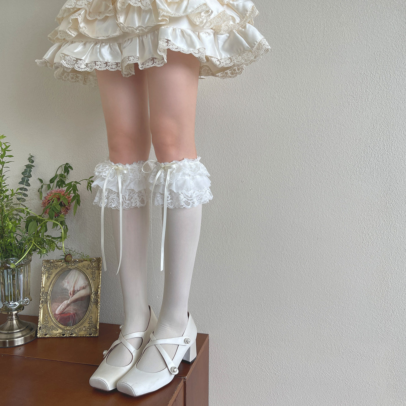 Creamy - Lace ruffle bow velvet mid-calf - Socks