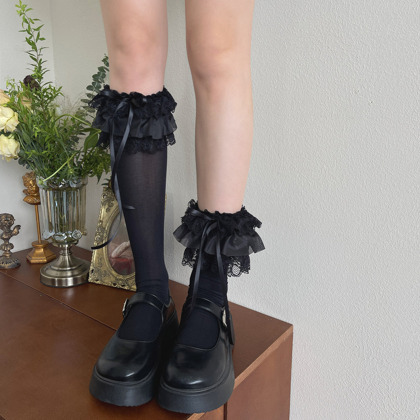 Creamy - Lace ruffle bow velvet mid-calf - Socks