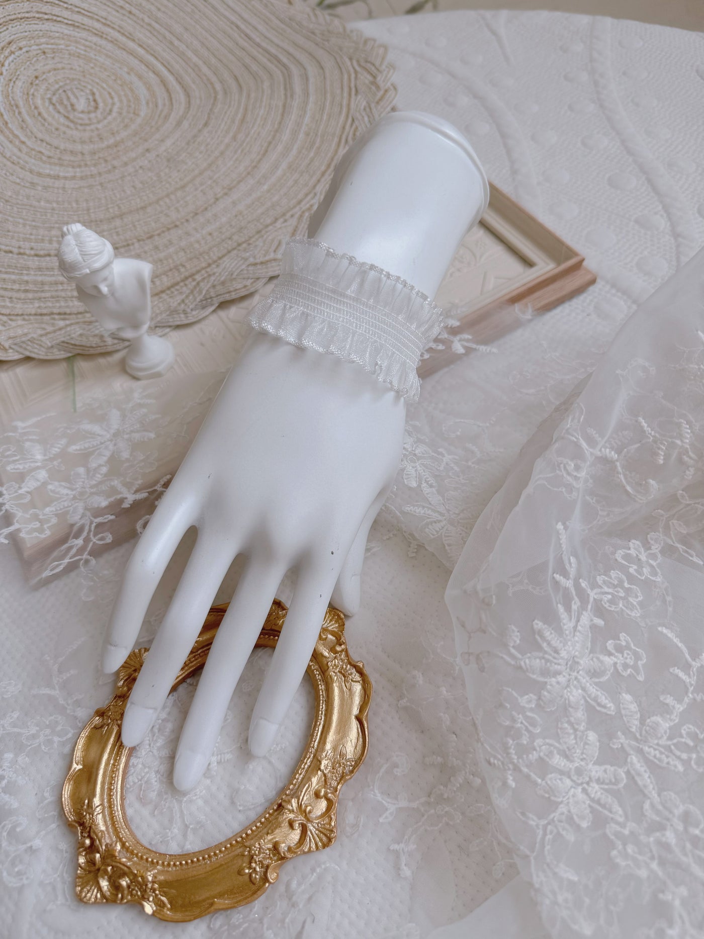 Fantasy Doll - Satin Lace Bow Bracelet - Wrist bracelet in satin