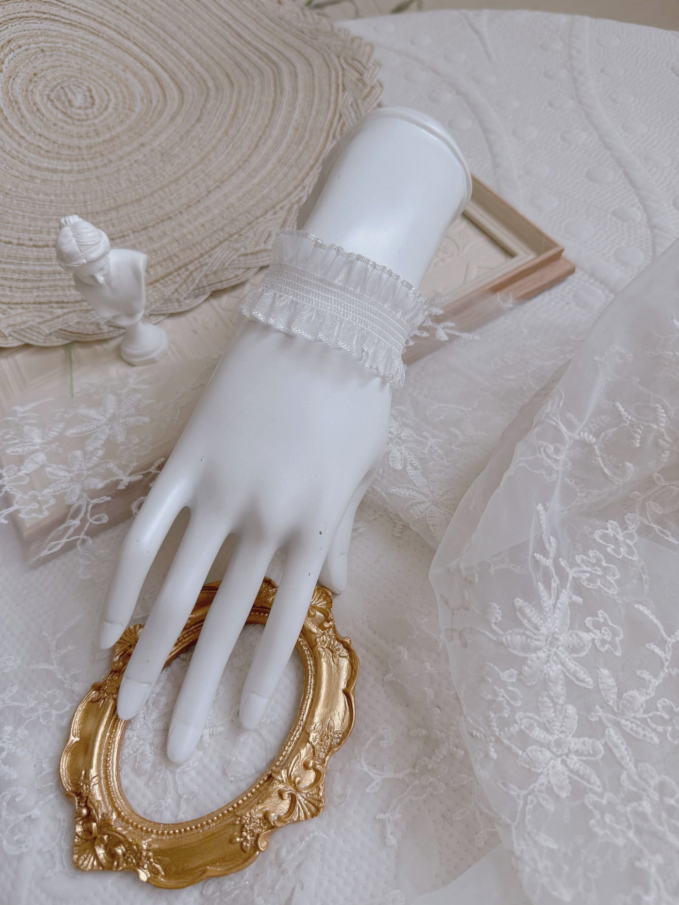 Fantasy Doll - Satin Lace Bow Bracelet - Wrist bracelet in satin